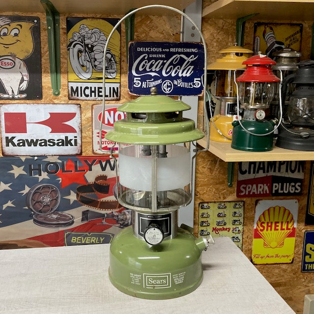 【Coleman ランタン モデル】 シアーズランタンの話 その17 ― MODEL 72325-1「アボカドグリーン・三代目ストレートグローブ」 ―