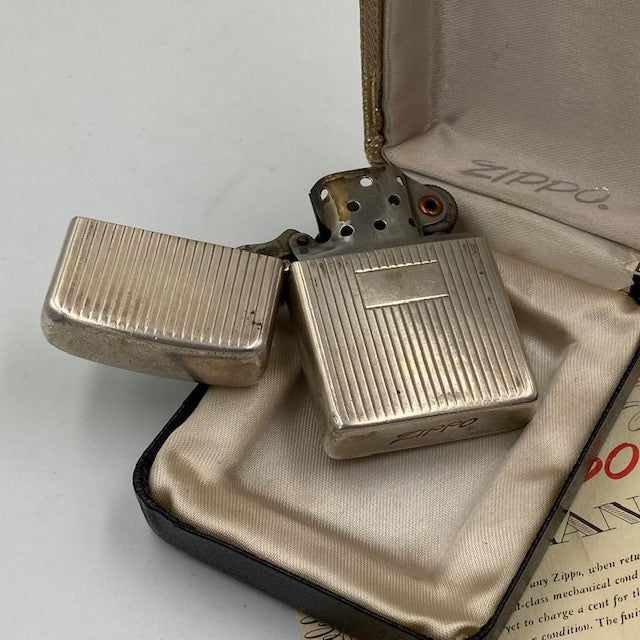 【ZIPPO ライター 見分け方】 ジッポー スターリングシルバー エンジンターンの年代判別 年代の見分け方