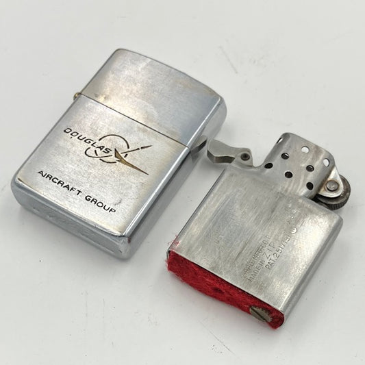 ZIPPO ビンテージ ジッポー 1967年前期 赤フェルト DOUGLAS ダグラス 中古 動作確認済み 【海外直輸入USED品】