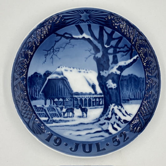 ロイヤルコペンハーゲン イヤープレート 1952年「Christmas in the Forets」林のクリスマス【海外直輸入USED品】