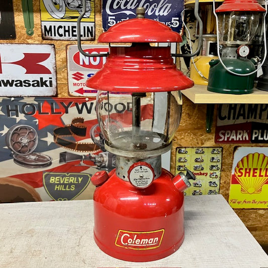 コールマン Coleman ランタン 1954年8月 200A イエローボーダー サンシャイングローブ 美品 中古 整備済み【海外直輸入USED品】