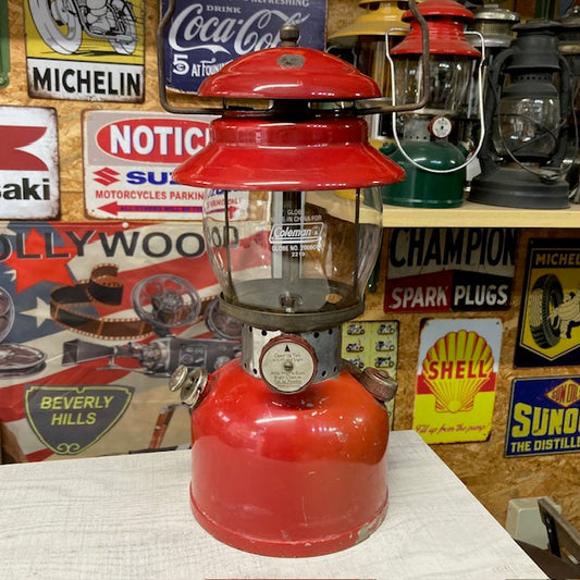 【ヤレてシブい個体】コールマン Coleman ランタン 1966年2月 カナダ 200 整備済み【海外直輸入USED品】