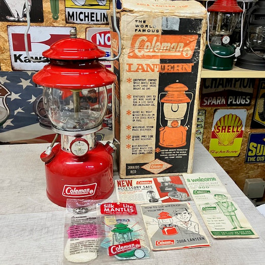 コールマン Coleman ランタン  1967年10月 200A 希少 スモールパテペン 小文字パテペン 箱入り美品 整備済み【海外直輸入USED品】