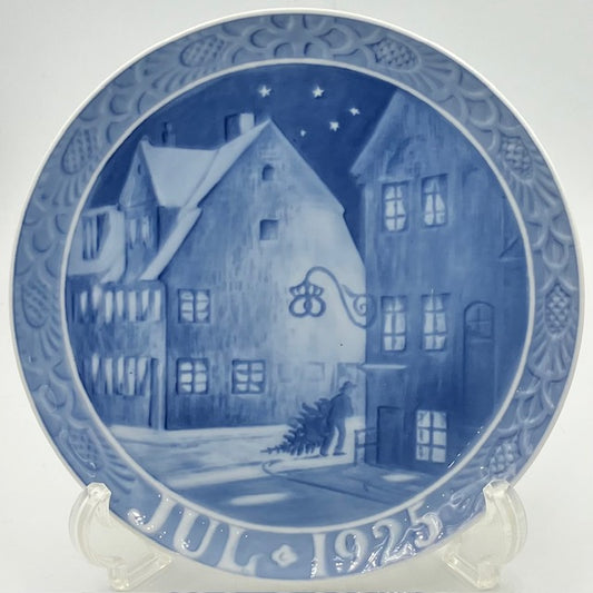 ロイヤルコペンハーゲン　イヤープレート　1925年　「Street Scene from Christianshavn, Copenhagen」 クリスチャンハウンから見た通りの風景【海外直輸入USED品】