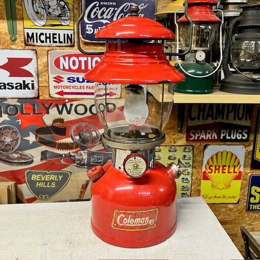 Coleman コールマン ランタン 200A 1961年5月 希少 ランタンマーク有りイエローボーダー ヴィンテージ ガソリン式 燃料ランタン 整備済み【海外直輸入USED品】