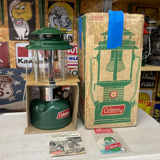 【箱入り】1974年8月　コールマン Coleman 220H　ランタン　箱　取説【海外直輸入USED品】