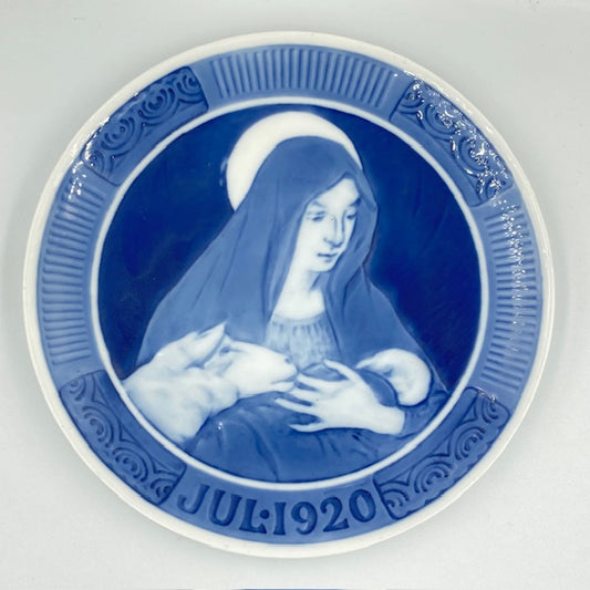 ロイヤルコペンハーゲン イヤープレート 1920年「Mary with the Child Jesus」イエスを抱くマリア クリスマスプレート【海外直輸入USED品】