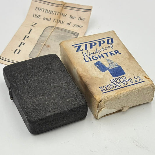 1943年～1945年製 ZIPPO ジッポー WWⅡ 3バレル ブラッククラックル 未使用デッドストック オリジナルボックス・取説付き 動作確認済み 【海外直輸入USED品】