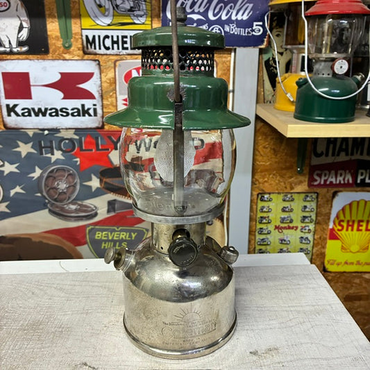 コールマン Coleman ランタン 1940年9月 242B オールドPIREX社コールマンロゴグローブ 中古 整備済み 【海外直輸入USED品】