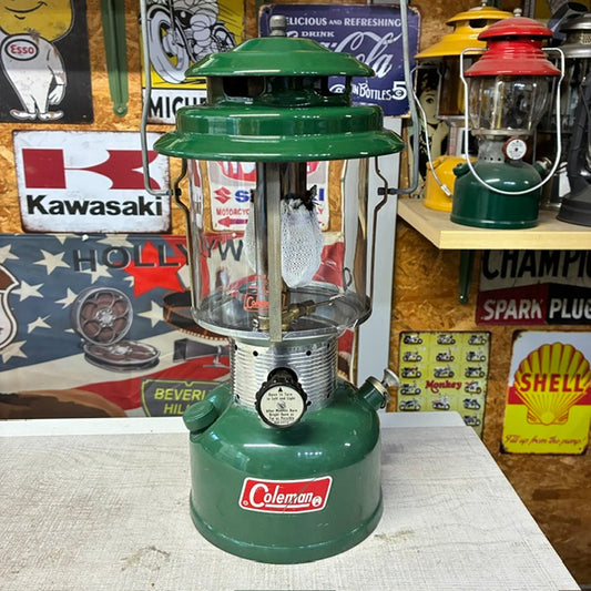 コールマン Coleman ランタン 1973年1月 220F ホワイトボーダー 中古 整備済み 【海外直輸入USED品】