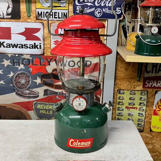 コールマン Coleman ランタン 200A 美品 1951年11月 クリスマスランタン サンシャイングローブ 整備済み【海外直輸入USED品】