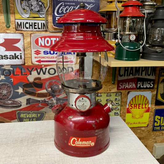 コールマン Coleman ランタン 1962年1月 200A バーガンディー オールオリジナル 整備済み【海外直輸入USED品】