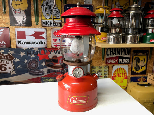 1957年5月　イエローボーダー　美品　コールマン Coleman 200A　ランタン