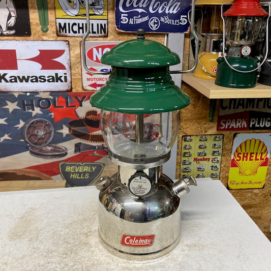 1954年8月【使用頻度の少ない　鉄底　美品】コールマン　Coleman　202　プロフェッショナル　ランタン　サンシャイングローブ【海外直輸入USED品】