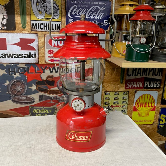 1956年3月　イエローボーダー　サンシャイングローブ　コールマン Coleman 200A　ランタン　【海外直輸入USED品】